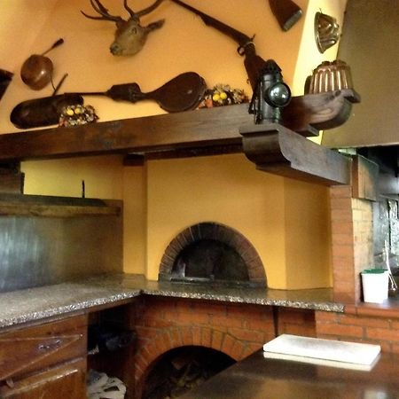 Albergo Ristorante Da Carlino 카스텔누보디가프라냐나 외부 사진